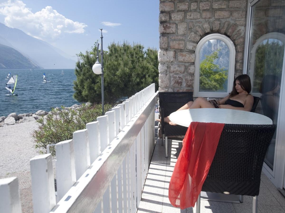 Casa Toblini Al Lago On The Beach Torbole Sul Garda Extérieur photo